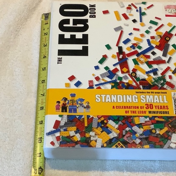 The Lego book and standing small in slip case, set hardcover - Picture 14 of 14